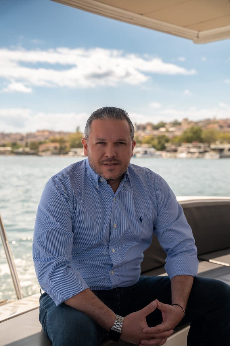 Yiğit Çallı on a boat